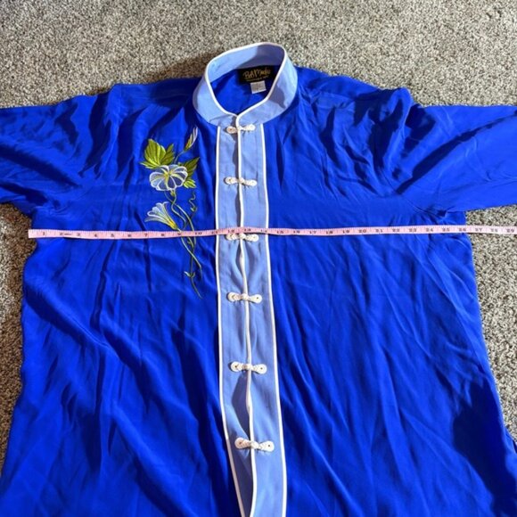 Bob Mackie Royal Blue Floral Embroidered Mandarin Collar Asian Style Top 2x - Picture 4 of 9